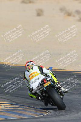 media/Dec-05-2024-Racers Edge (Thu) [[e102e0690b]]/3-B Group/Session 1 Turn 8 Backside/